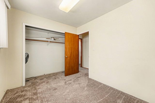 736 N Glenwood Avenue, Griffith, IN 46319