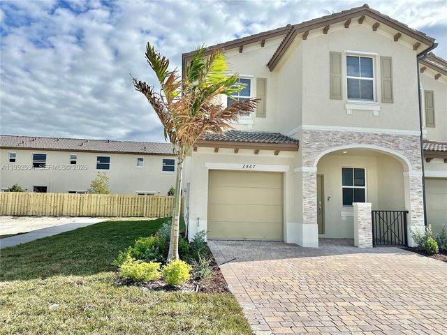 2867 SE 25th TER ., Homestead, FL 33035