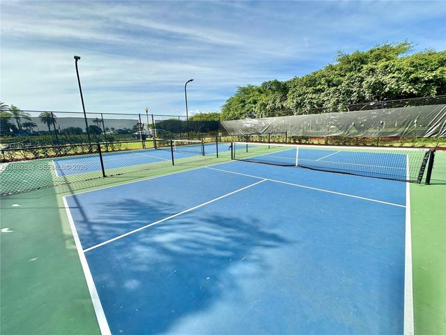 2867 SE 25th TER ., Homestead, FL 33035