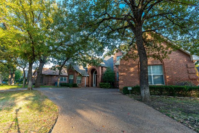 2411 Cross Timbers Trail, Arlington, TX 76006