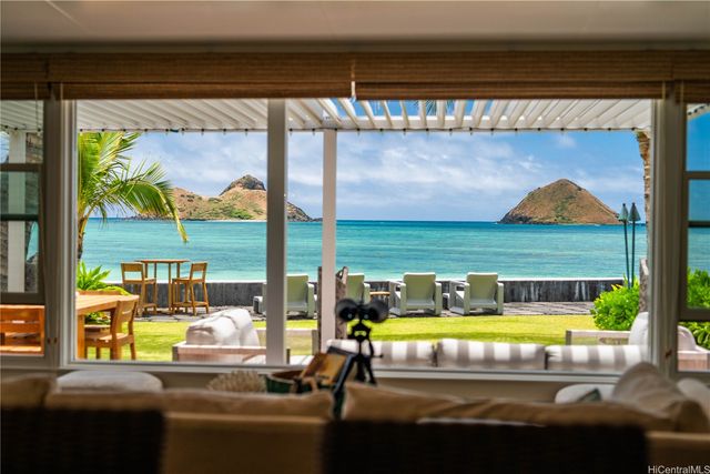 1414 Mokulua Drive, Kailua, HI 96734