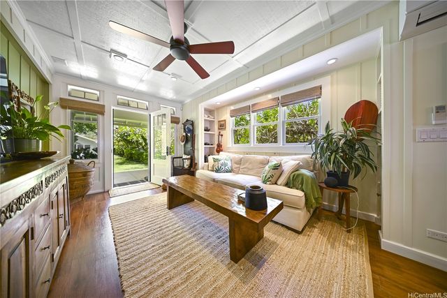 1414 Mokulua Drive, Kailua, HI 96734