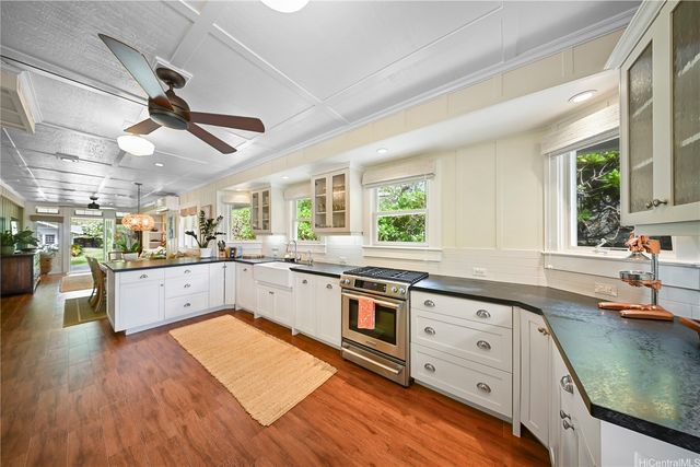 1414 Mokulua Drive, Kailua, HI 96734