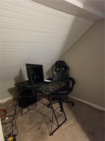 15 College Street, Thomasville, NC 27360
