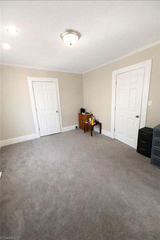 15 College Street, Thomasville, NC 27360