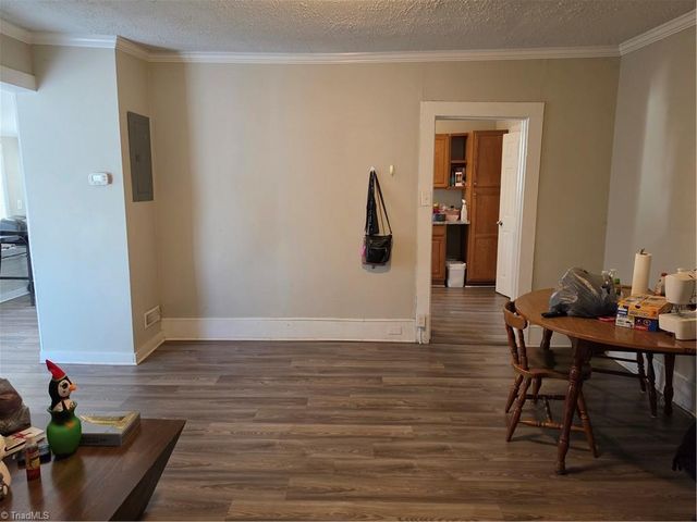 15 College Street, Thomasville, NC 27360