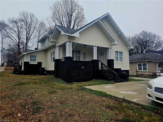 15 College Street, Thomasville, NC 27360