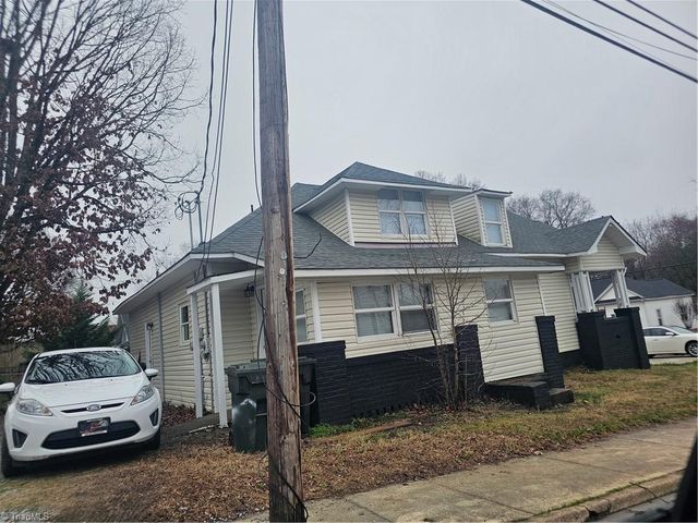 15 College Street, Thomasville, NC 27360
