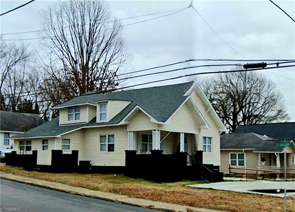 15 College Street, Thomasville, NC 27360