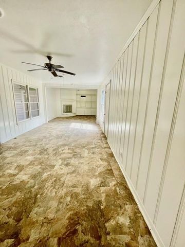 3190 Willowood Drive, Beaumont, TX 77703