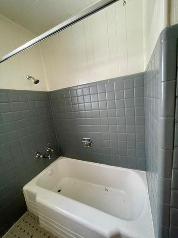 3190 Willowood Drive, Beaumont, TX 77703