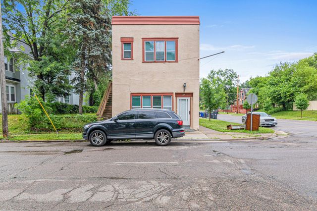 96 Winifred Street W, Saint Paul, MN 55107