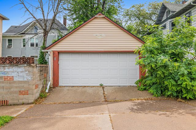 96 Winifred Street W, Saint Paul, MN 55107