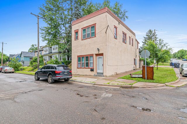96 Winifred Street W, Saint Paul, MN 55107