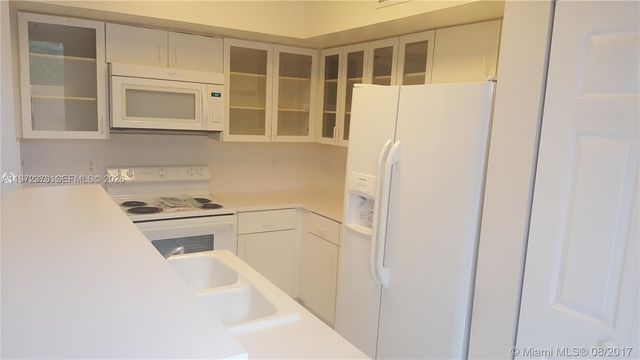 8755 SW 152nd Ave 165, Miami, FL 33193