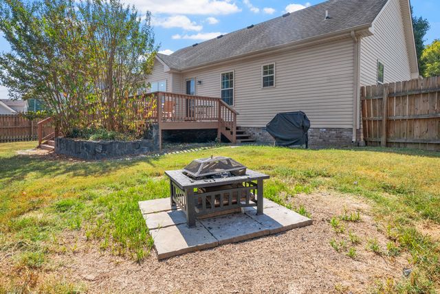 3260 Veranda Cir, Clarksville, TN 37042