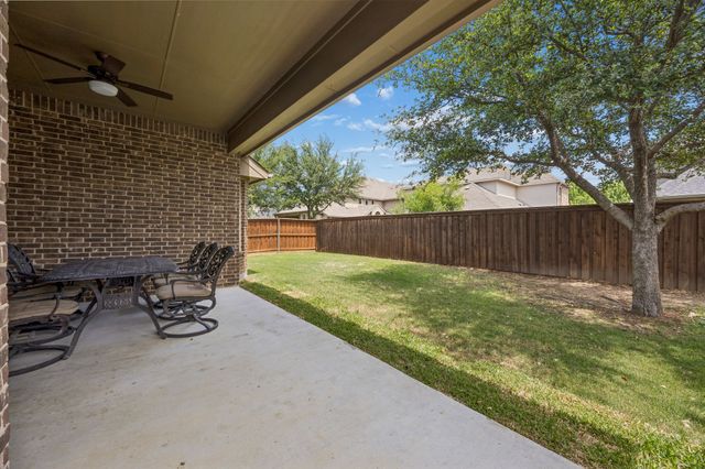 8218 Haltered Horse Lane, Frisco, TX 75036