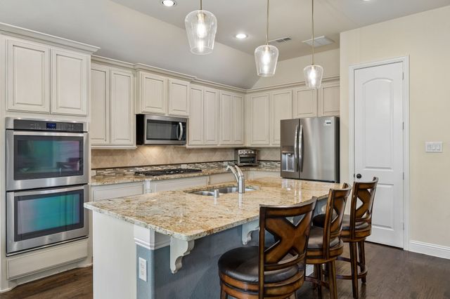 8218 Haltered Horse Lane, Frisco, TX 75036