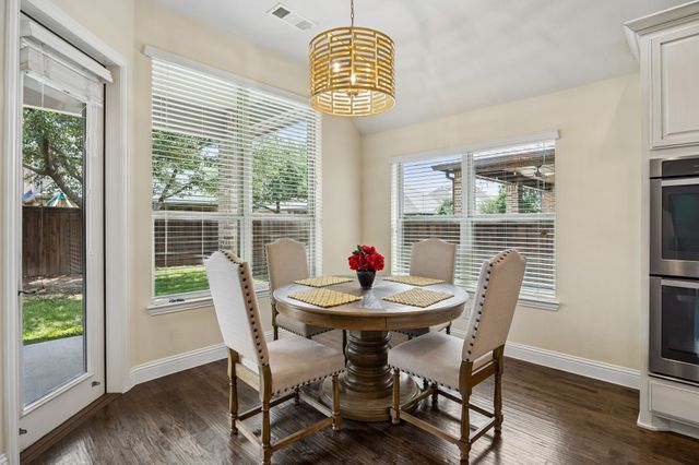 8218 Haltered Horse Lane, Frisco, TX 75036