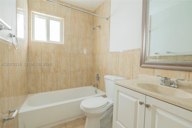 1091 SW 4th St 2, Miami, FL 33130
