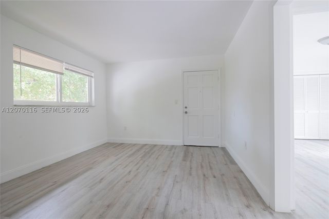 1091 SW 4th St 2, Miami, FL 33130