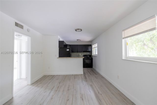 1091 SW 4th St 2, Miami, FL 33130