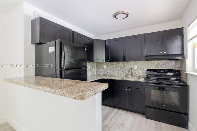 1091 SW 4th St 2, Miami, FL 33130