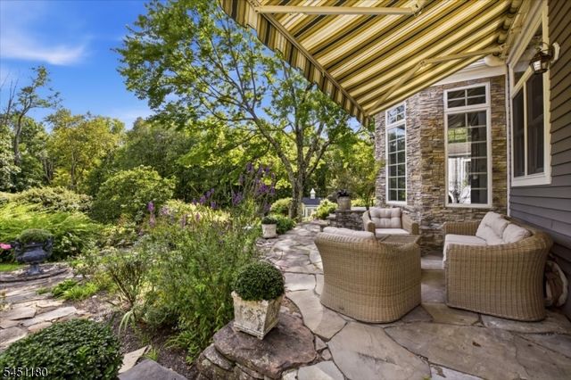 347 Drakestown Rd, Washington Twp., NJ 07853