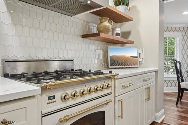 347 Drakestown Rd, Washington Twp., NJ 07853