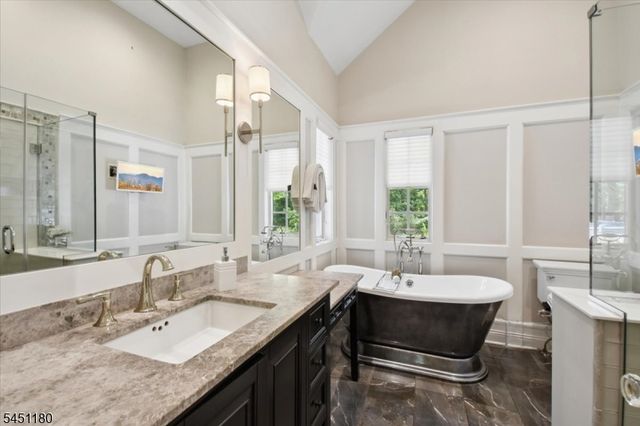 347 Drakestown Rd, Washington Twp., NJ 07853
