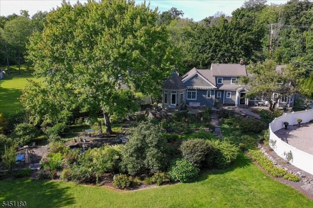 347 Drakestown Rd, Washington Twp., NJ 07853 — photo 5