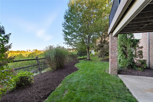 4040 Breckenridge Drive, Collier Twp, PA 15142