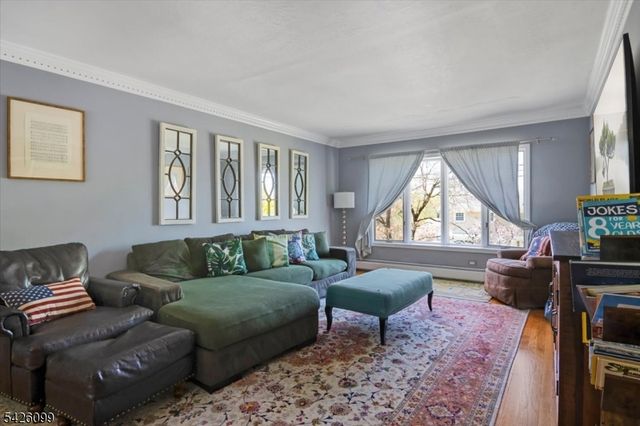 52 Molinari Dr, Wanaque Boro, NJ 07465