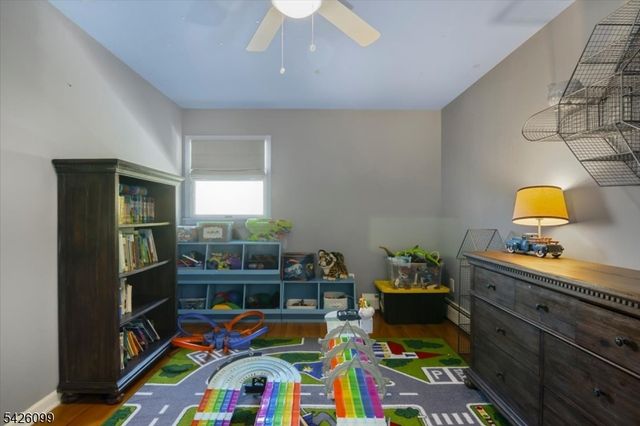 52 Molinari Dr, Wanaque Boro, NJ 07465