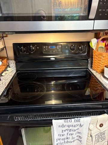 16 Town Rd, Fayetteville, TN 37334