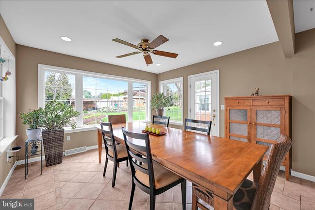 222 AUDREY DR, Lititz, PA 17543