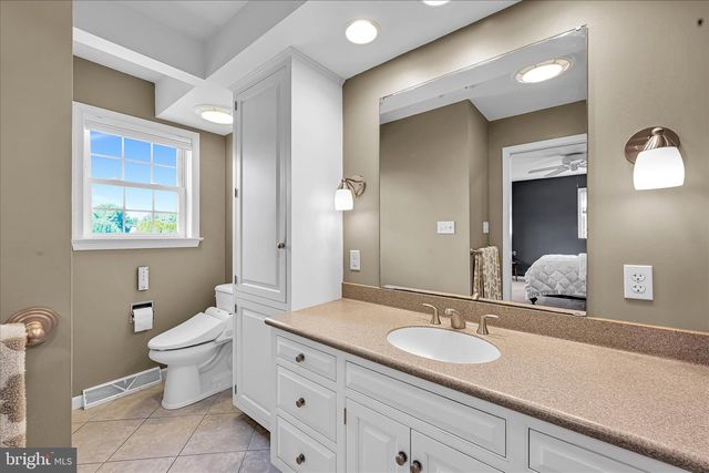 222 AUDREY DR, Lititz, PA 17543