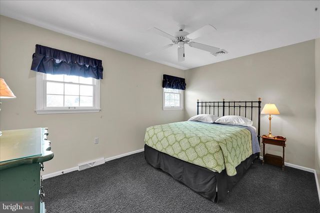 222 AUDREY DR, Lititz, PA 17543