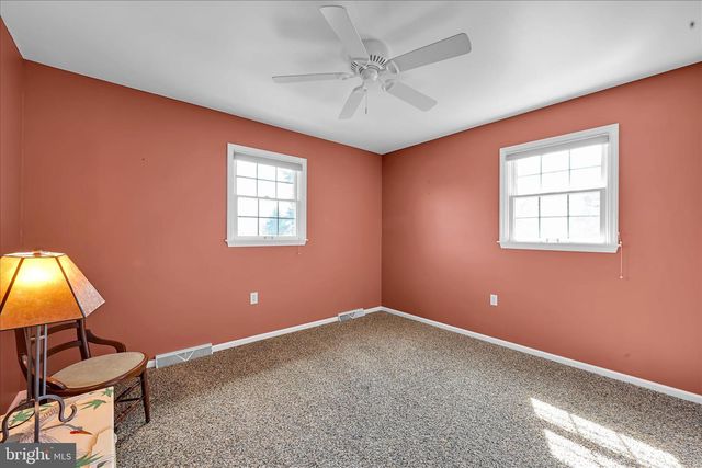 222 AUDREY DR, Lititz, PA 17543