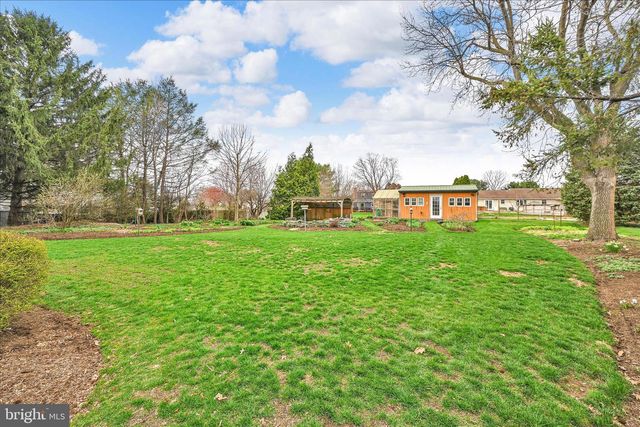 222 AUDREY DR, Lititz, PA 17543