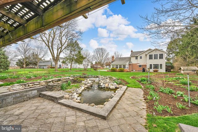 222 AUDREY DR, Lititz, PA 17543