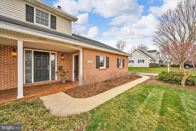 222 AUDREY DR, Lititz, PA 17543