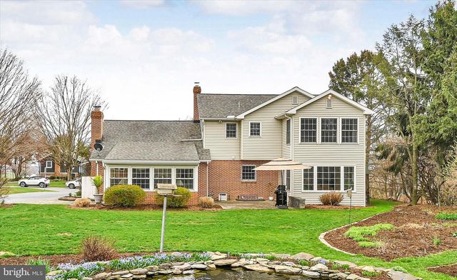 222 AUDREY DR, Lititz, PA 17543