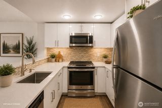 13717 Linden Avenue N #221, Seattle, WA 98133