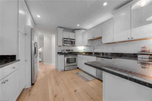 2228 Starfish RD, Virginia Beach, VA 23451