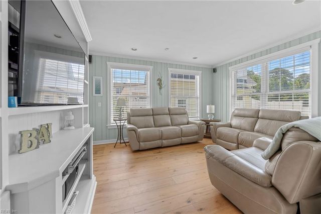 2228 Starfish RD, Virginia Beach, VA 23451