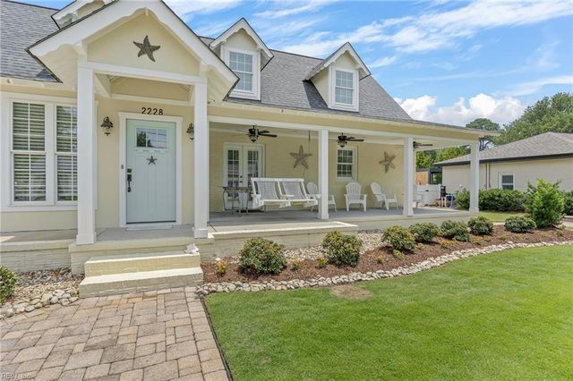 2228 Starfish RD, Virginia Beach, VA 23451