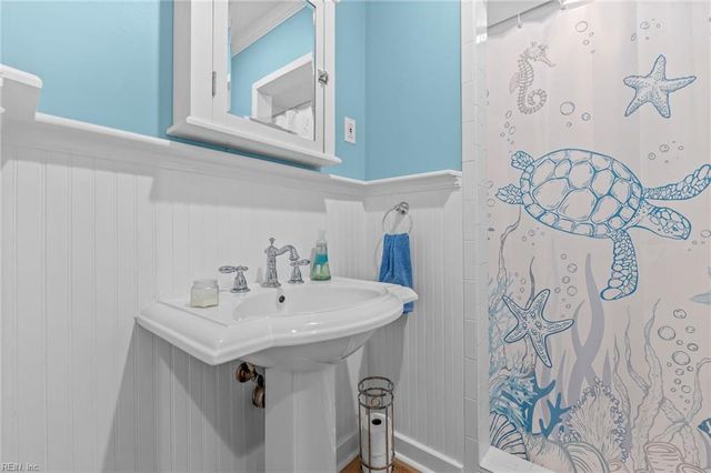 2228 Starfish RD, Virginia Beach, VA 23451
