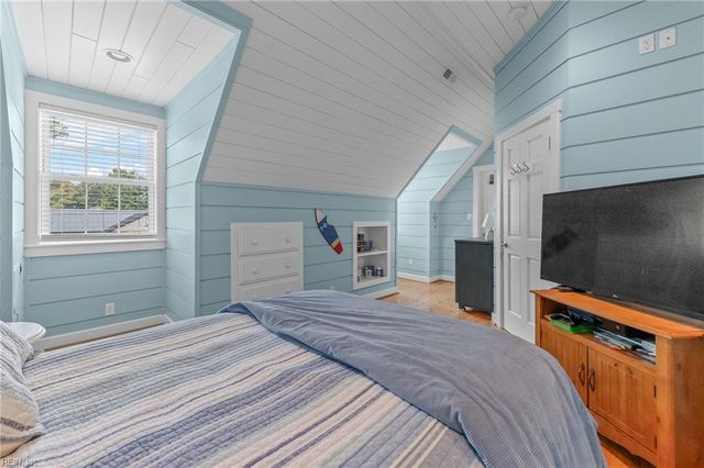 2228 Starfish RD, Virginia Beach, VA 23451