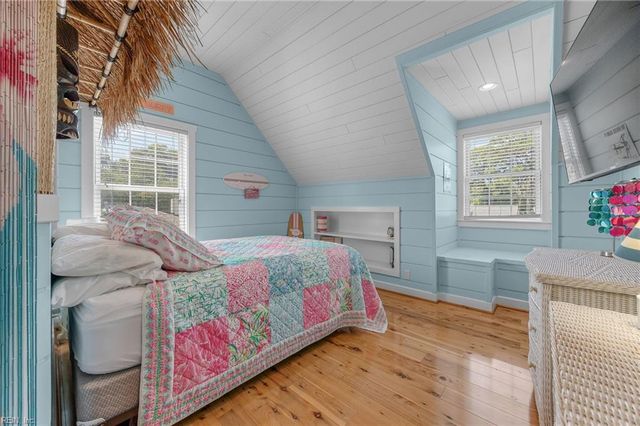 2228 Starfish RD, Virginia Beach, VA 23451